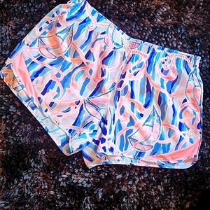 Lilly Pulitzer Shorts Size Med Like New 1 Pocket Inside 1 Pocket Outside Lined